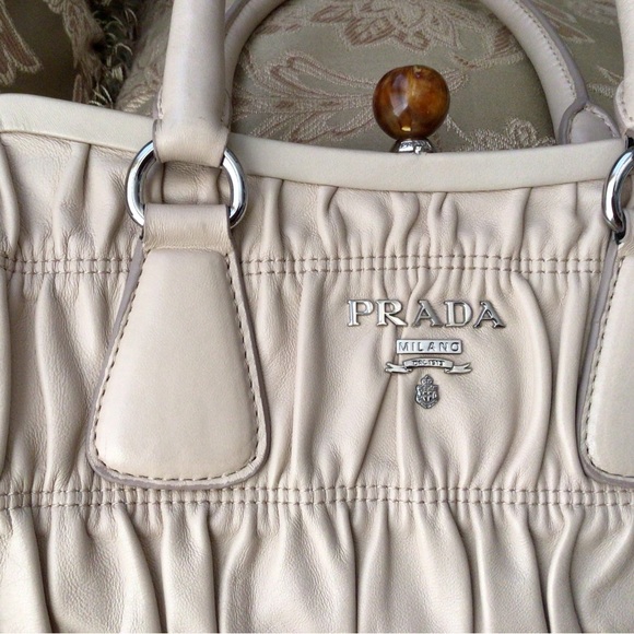 Prada Bag Nappa Gaufre Cream tone - Picture 9 of 14